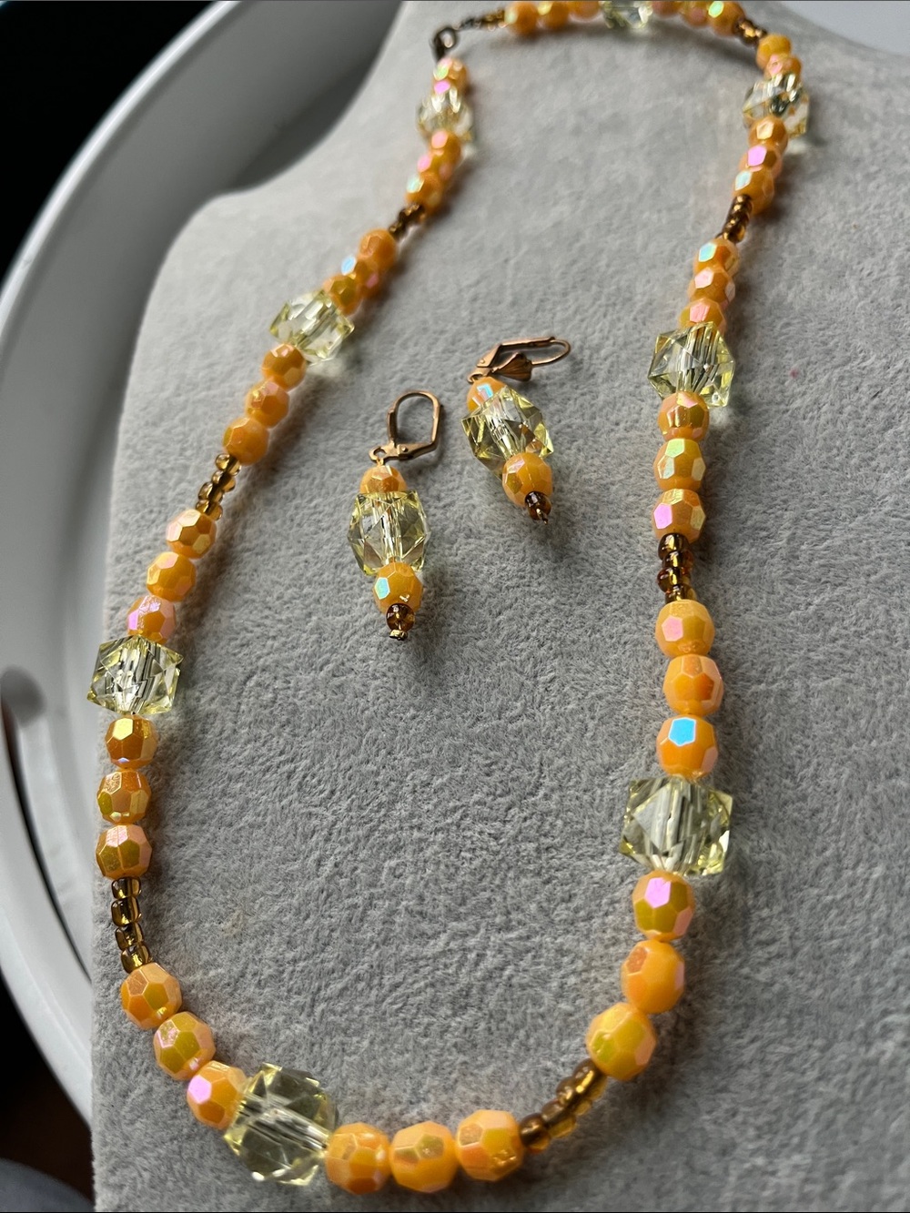 Vintage Aurora borealis Yellow & marked 18k Gold Beaded Necklace & Earrings Set